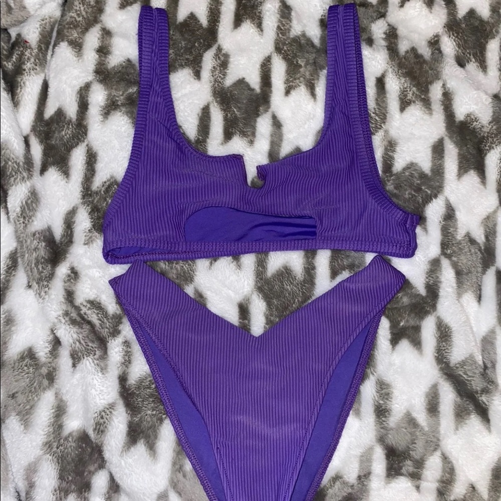 Frankie’s bikinis set